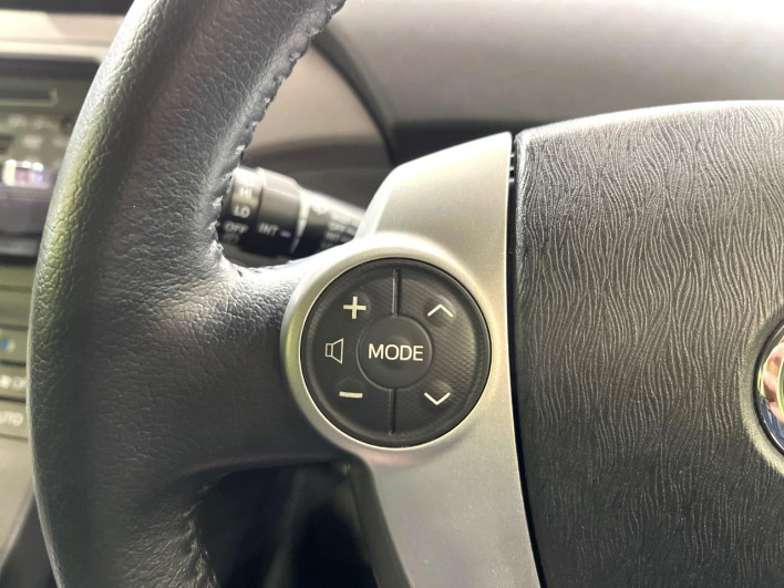 2013 Toyota Prius DAA-ZVW30 (UW-69f95ef271a4e)[12]