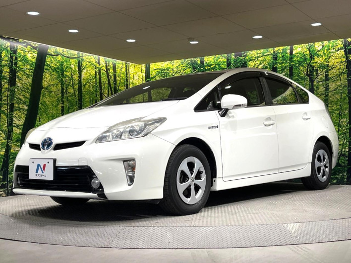 2013 Toyota Prius DAA-ZVW30 (UW-69f95ef271a4e)[4]