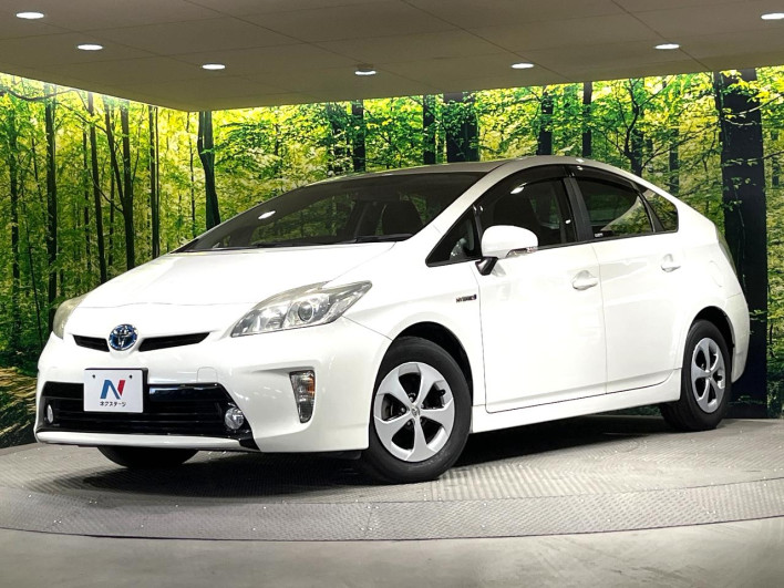 2013 Toyota Prius DAA-ZVW30 (UW-69f95ef271a4e)[0]