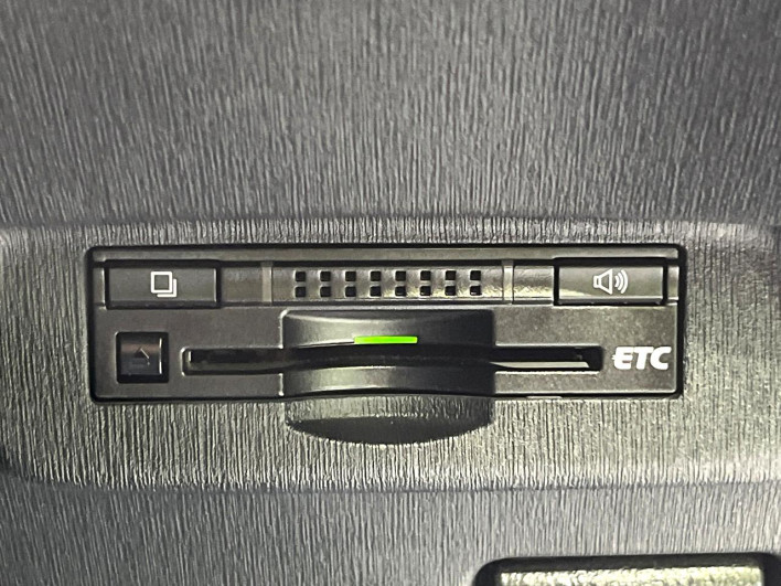 2013 Toyota Prius DAA-ZVW30 (UW-69f95ef271a4e)[18]