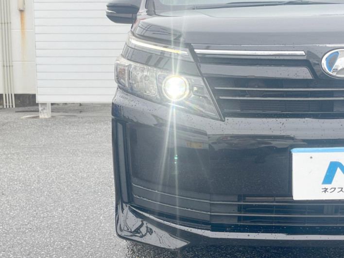 2015 Toyota Voxy DAA-ZWR80G (UW-69f95ef820385)[12]