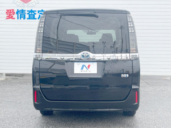 2015 Toyota Voxy DAA-ZWR80G (UW-69f95ef820385)[7]