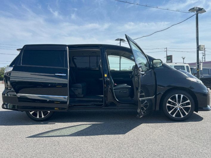 2013 Toyota Estima DBA-ACR50W (UW-69faaf1f16b74)[8]