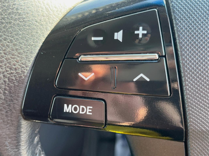 2013 Toyota Estima DBA-ACR50W (UW-69faaf1f16b74)[21]