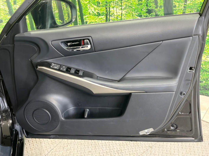 2015 Lexus IS DAA-AVE35 (UW-69faaf29ef647)[15]