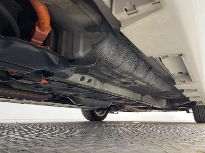 2013 Toyota Camry DAA-AVV50 (UW-69faaf2a5e058)[21]