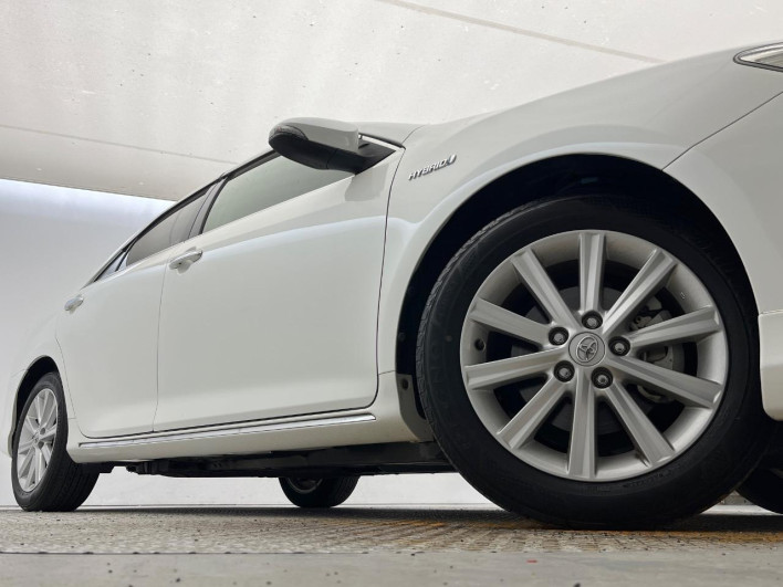 2013 Toyota Camry DAA-AVV50 (UW-69faaf2a5e058)[7]