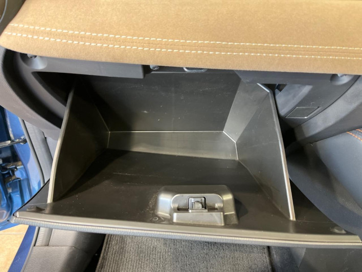 2017 Mazda Demio DBA-DJ3FS (UW-69faaf4769050)[19]
