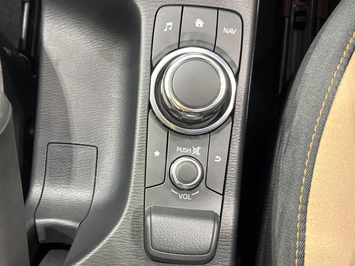 2017 Mazda Demio DBA-DJ3FS (UW-69faaf4769050)[28]