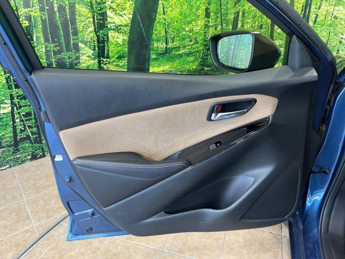 2017 Mazda Demio DBA-DJ3FS (UW-69faaf4769050)[18]