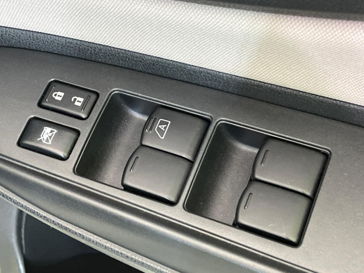 2019 Nissan Note DBA-E12 (UW-69faaf4b18846)[16]
