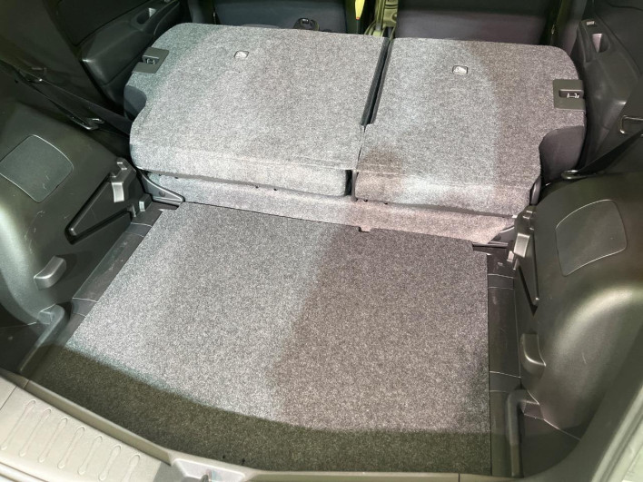 2019 Nissan Note DBA-E12 (UW-69faaf4b18846)[11]