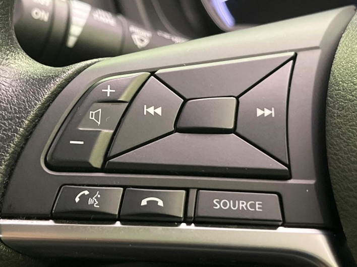 2019 Nissan Note DBA-E12 (UW-69faaf4b18846)[26]