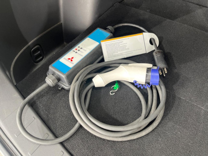 2015 Mitsubishi OUTLANDER PHEV DLA-GG2W (UW-69faaf53cadaa)[18]