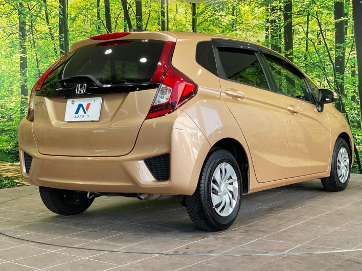 2013 Honda Fit DBA-GK3 (UW-69faaf55301c0)[16]
