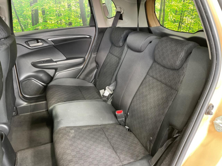 2013 Honda Fit DBA-GK3 (UW-69faaf55301c0)[11]