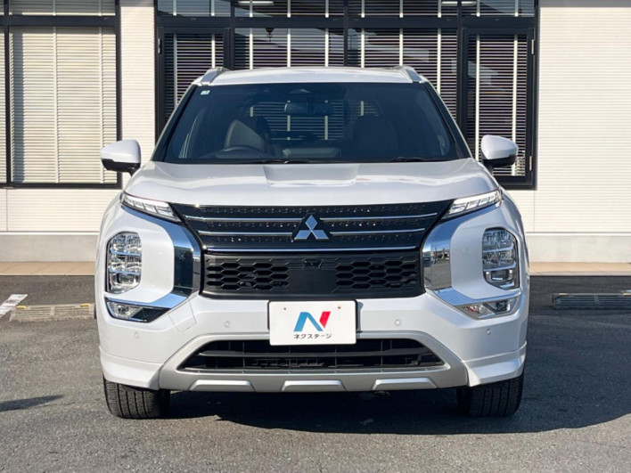 2023 Mitsubishi OUTLANDER PHEV 5LA-GN0W (UW-69faaf55d6a2a)[23]