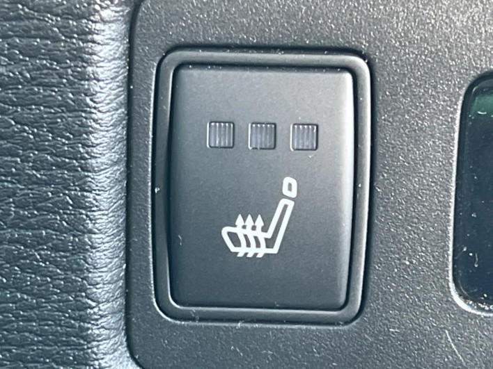 2023 Mitsubishi OUTLANDER PHEV 5LA-GN0W (UW-69faaf55d6a2a)[19]