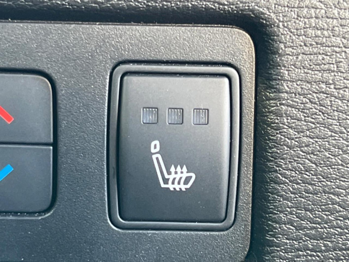 2023 Mitsubishi OUTLANDER PHEV 5LA-GN0W (UW-69faaf55d6a2a)[18]