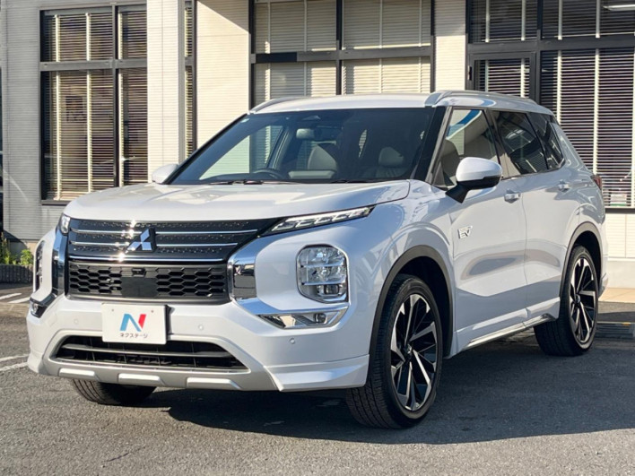 2023 Mitsubishi OUTLANDER PHEV 5LA-GN0W (UW-69faaf55d6a2a)[24]