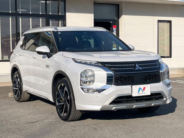 2023 Mitsubishi OUTLANDER PHEV 5LA-GN0W (UW-69faaf55d6a2a)[25]