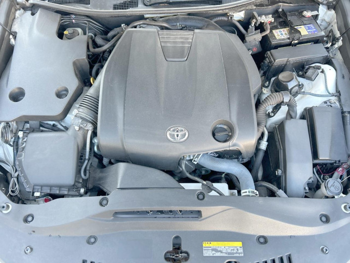 2013 Toyota Crown DBA-GRS210 (UW-69faaf5b7fefe)[4]