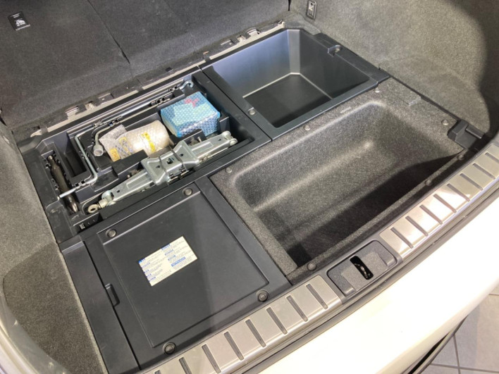 2018 Lexus RX DAA-GYL20W (UW-69faaf5f2fc1f)[14]