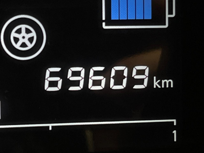 2017 Nissan Note DAA-HE12 (UW-69faaf62b1eb8)[2]