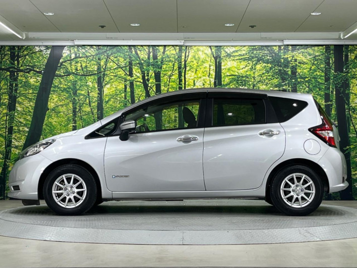 2017 Nissan Note DAA-HE12 (UW-69faaf62b1eb8)[18]