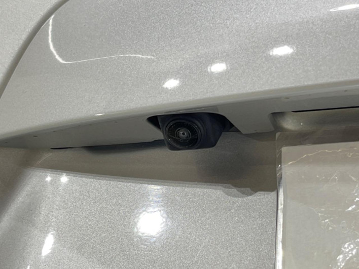 2017 Nissan Note DAA-HE12 (UW-69faaf62b1eb8)[26]
