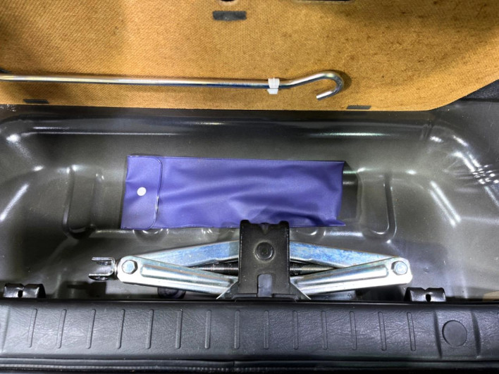 2017 Suzuki Jimny ABA-JB23W (UW-69faaf6b25871)[5]