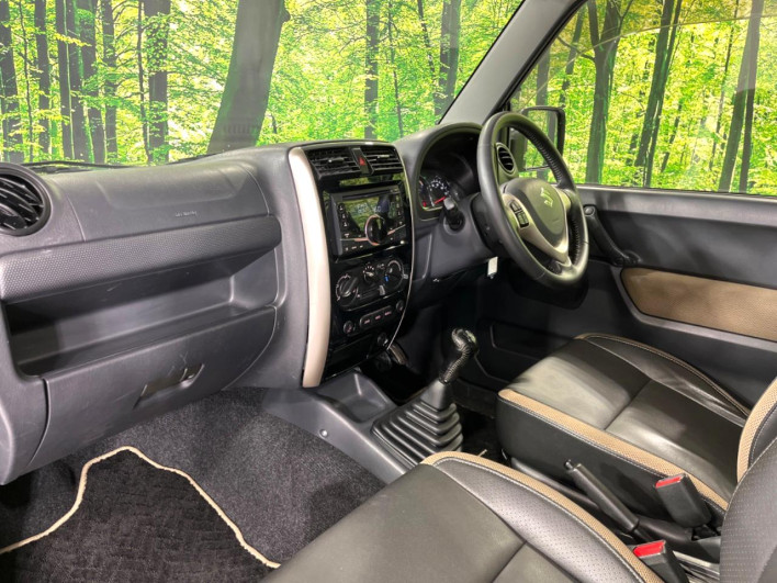 2017 Suzuki Jimny ABA-JB23W (UW-69faaf6b25871)[18]