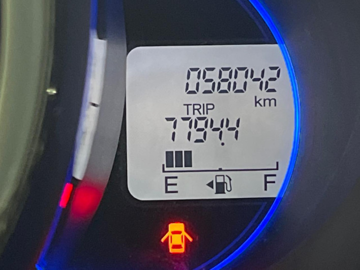 2014 Honda N-BOX CUSTOM DBA-JF1 (UW-69faaf6e44064)[2]
