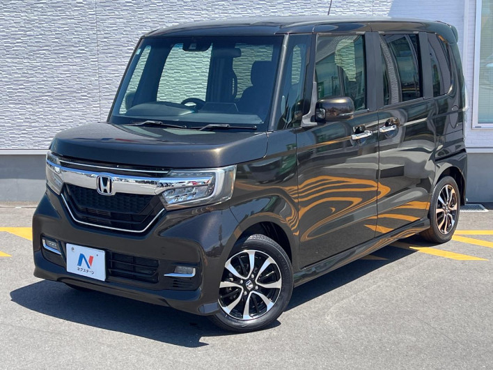 2017 Honda N-BOX CUSTOM DBA-JF3 (UW-69faaf70bc57a)[0]