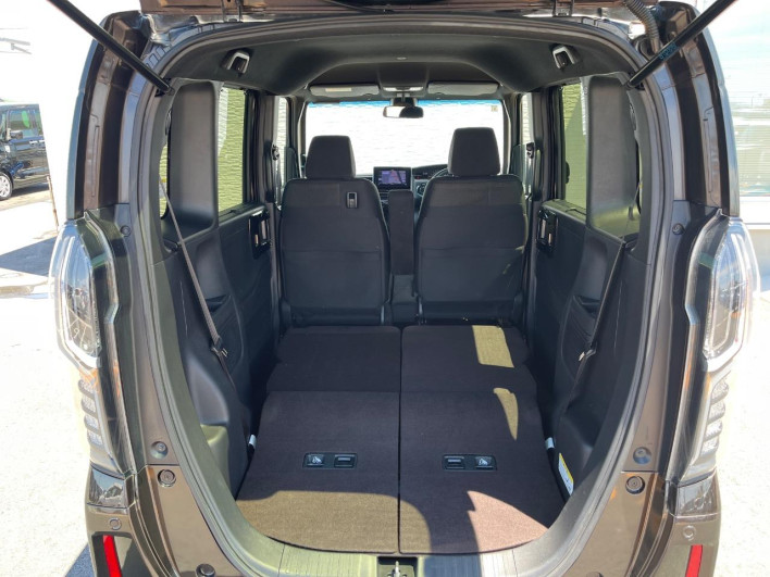 2017 Honda N-BOX CUSTOM DBA-JF3 (UW-69faaf70bc57a)[18]
