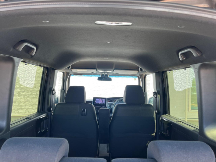 2017 Honda N-BOX CUSTOM DBA-JF3 (UW-69faaf70bc57a)[17]