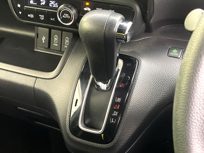2019 Honda N-BOX CUSTOM DBA-JF3 (UW-69faaf7235601)[24]