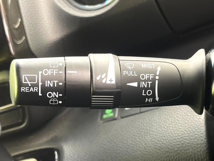 2019 Honda N-BOX CUSTOM DBA-JF3 (UW-69faaf7235601)[14]