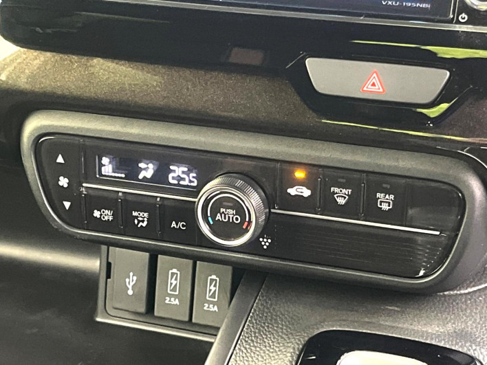 2019 Honda N-BOX CUSTOM DBA-JF3 (UW-69faaf7235601)[22]