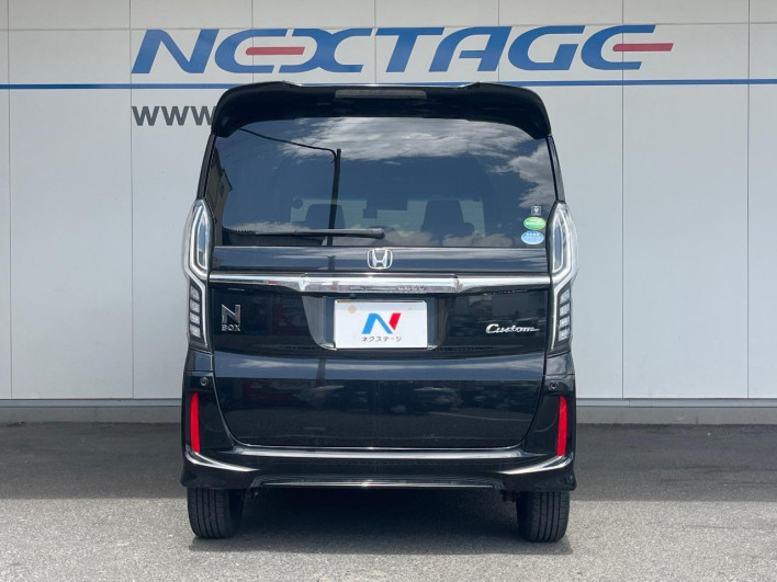2018 Honda N-BOX CUSTOM DBA-JF3 (UW-69faaf734f4c7)[18]
