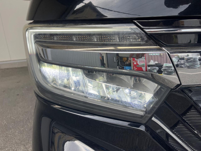 2018 Honda N-BOX CUSTOM DBA-JF3 (UW-69faaf734f4c7)[15]