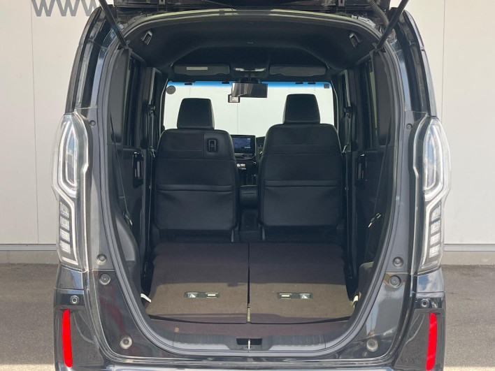 2018 Honda N-BOX CUSTOM DBA-JF3 (UW-69faaf734f4c7)[14]