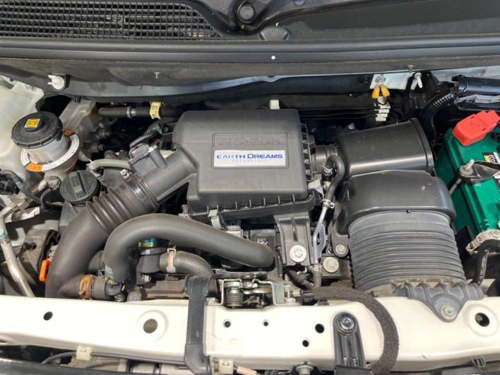 2018 Honda N-BOX CUSTOM DBA-JF3 (UW-69faaf735071d)[4]