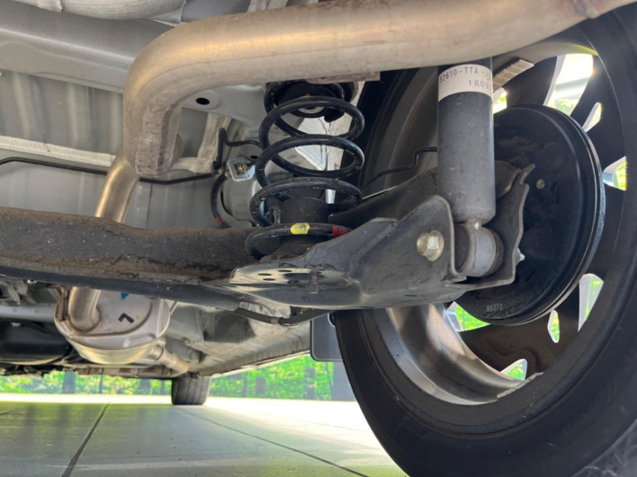 2018 Honda N-BOX CUSTOM DBA-JF3 (UW-69faaf735071d)[20]