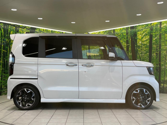 2018 Honda N-BOX CUSTOM DBA-JF3 (UW-69faaf735071d)[10]