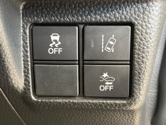 2018 Honda N-BOX CUSTOM DBA-JF3 (UW-69faaf735071d)[29]