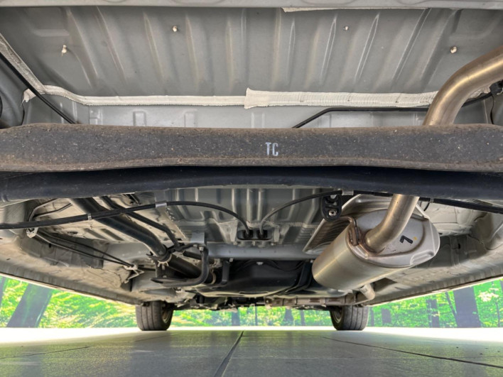 2018 Honda N-BOX CUSTOM DBA-JF3 (UW-69faaf735071d)[19]