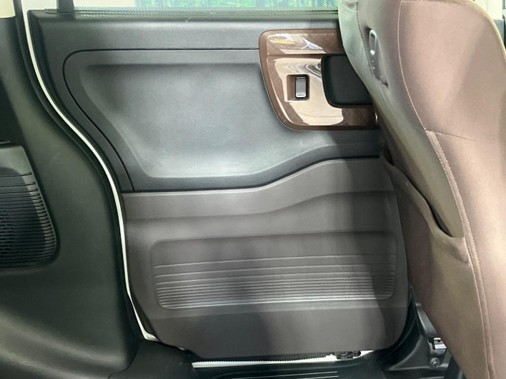2019 Honda N-BOX DBA-JF3 (UW-69faaf73954bb)[13]