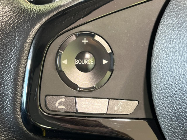 2019 Honda N-BOX DBA-JF3 (UW-69faaf73954bb)[28]