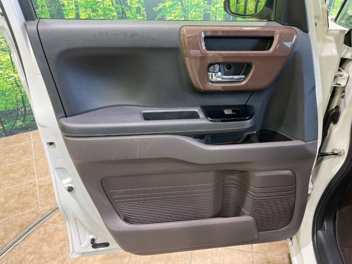 2019 Honda N-BOX DBA-JF3 (UW-69faaf73954bb)[18]